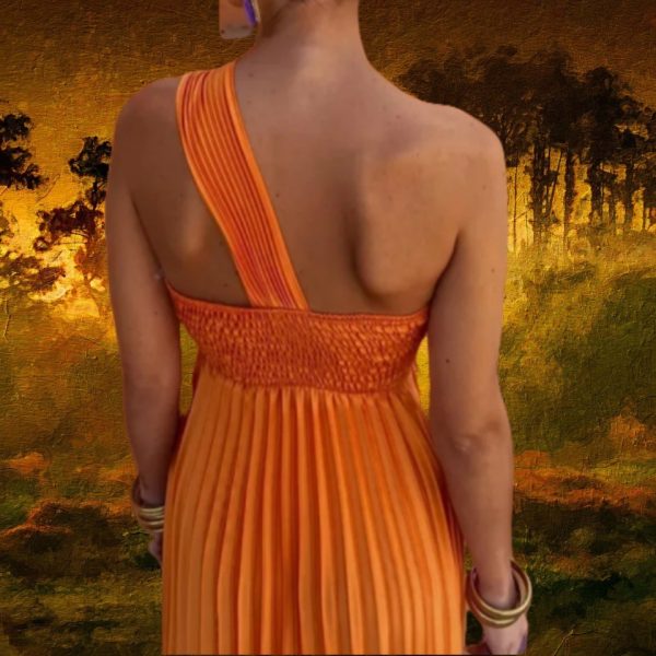 2680595a-2f8f-4ad4-9242-6f8ad3e85ce6.jpg Dignified Sleeveless Dress